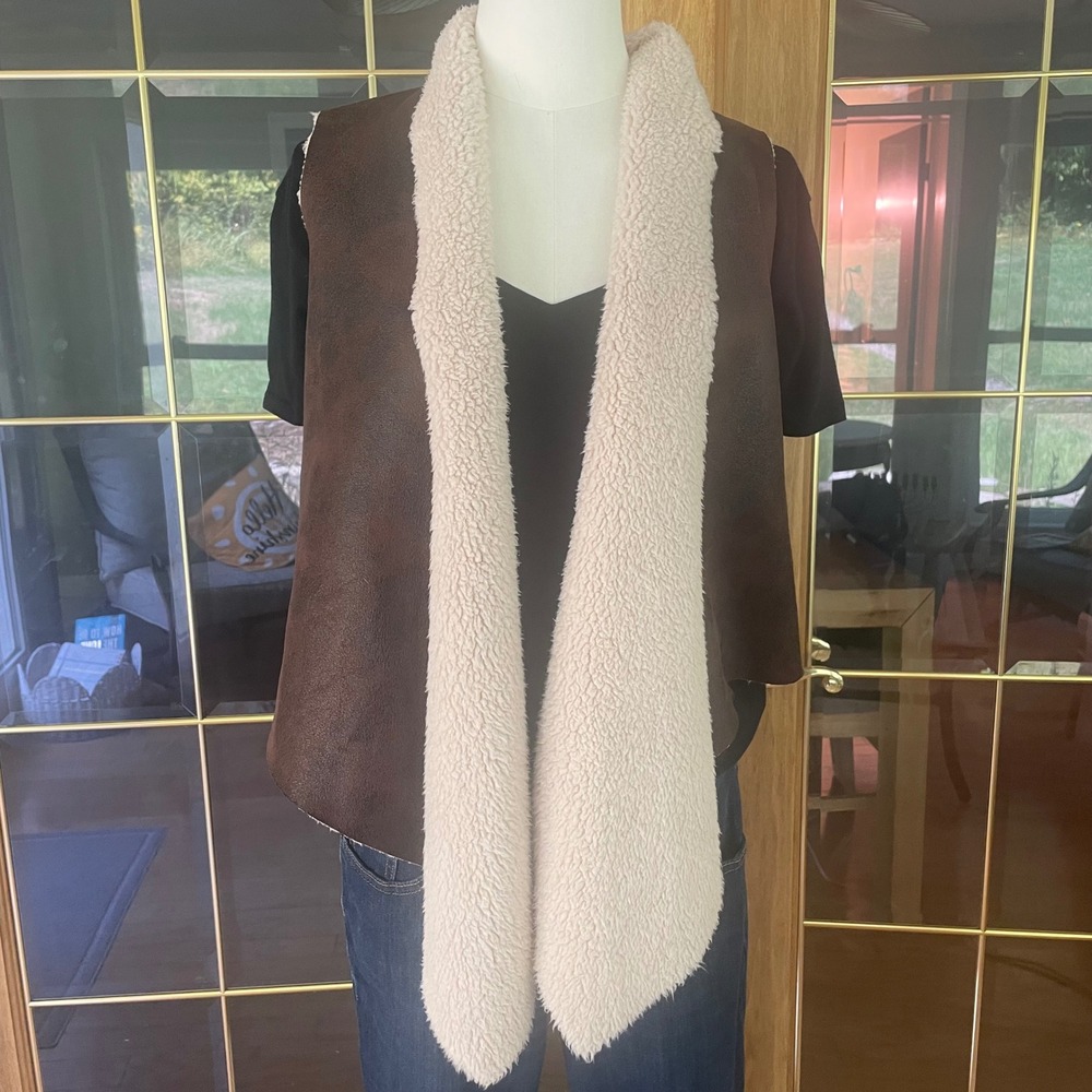 Faux‎ Suede Vest Cream Sherpa Collar Western Boho Sleeveless Jacket